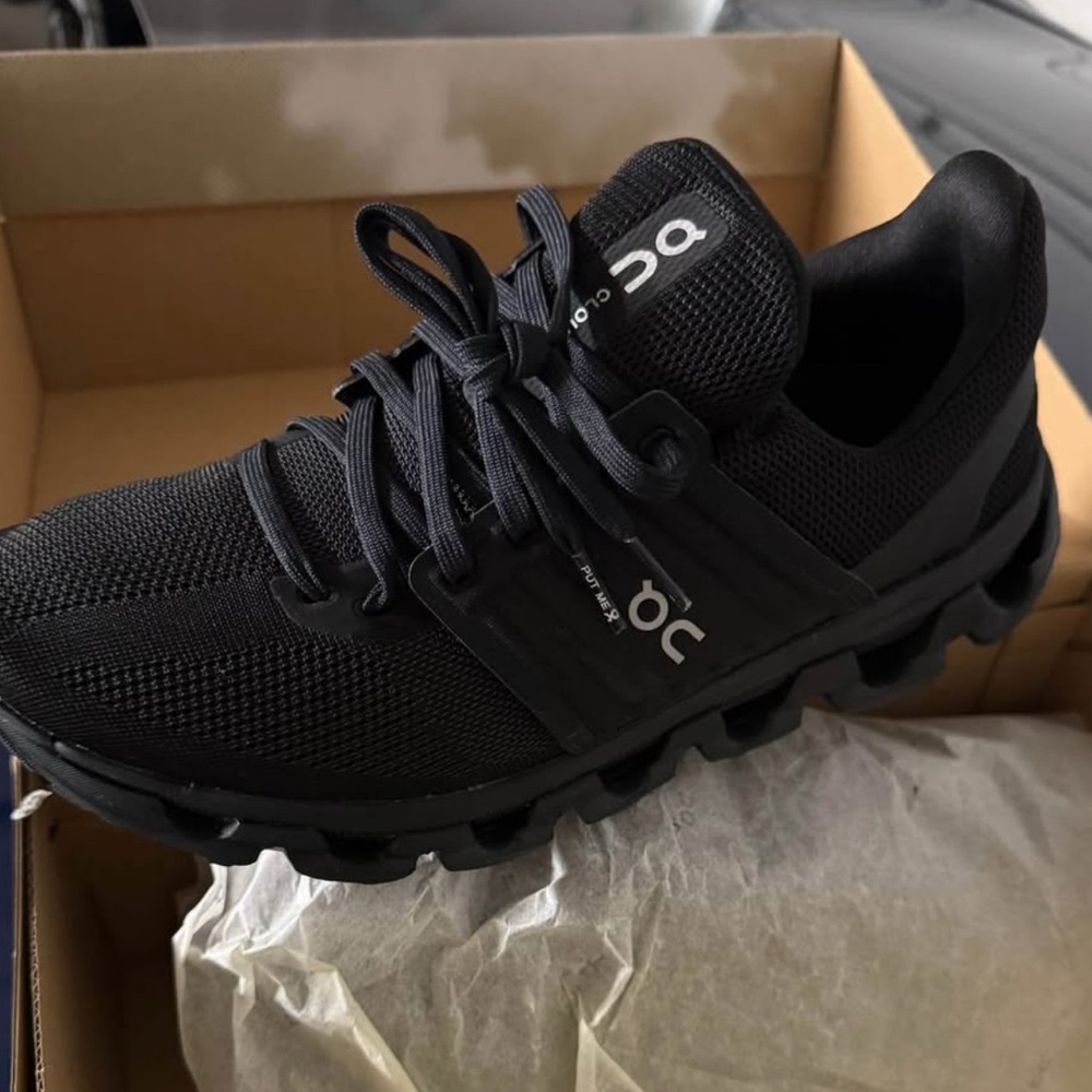 On Running Cloudswift 3 AD Women’s Black Sneakers 8.5